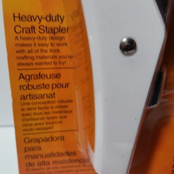 Fiskars Heavy Duty Craft Stapler Thick Materials - Picture 4 of 8